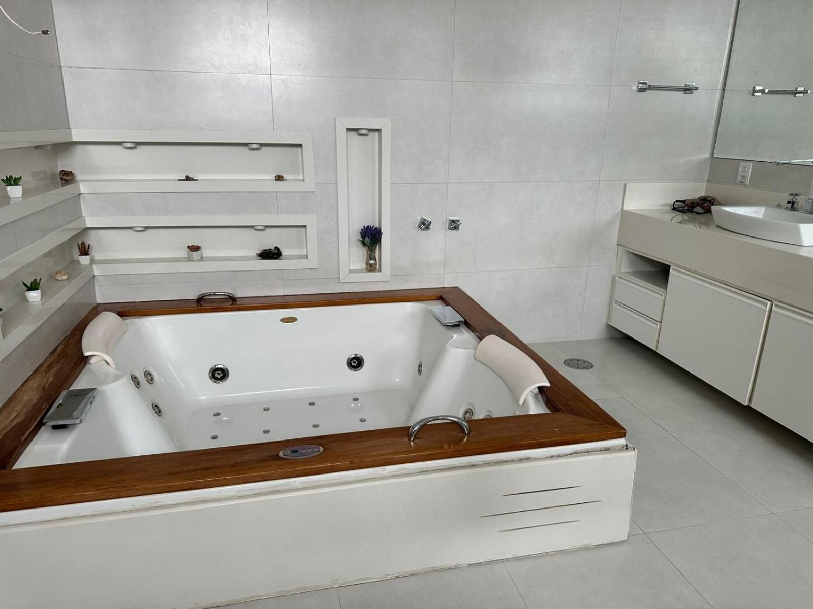 Вилла Mansao Casa Blanca Em Sao Roque C/ 5 Vagas Garagem Экстерьер фото